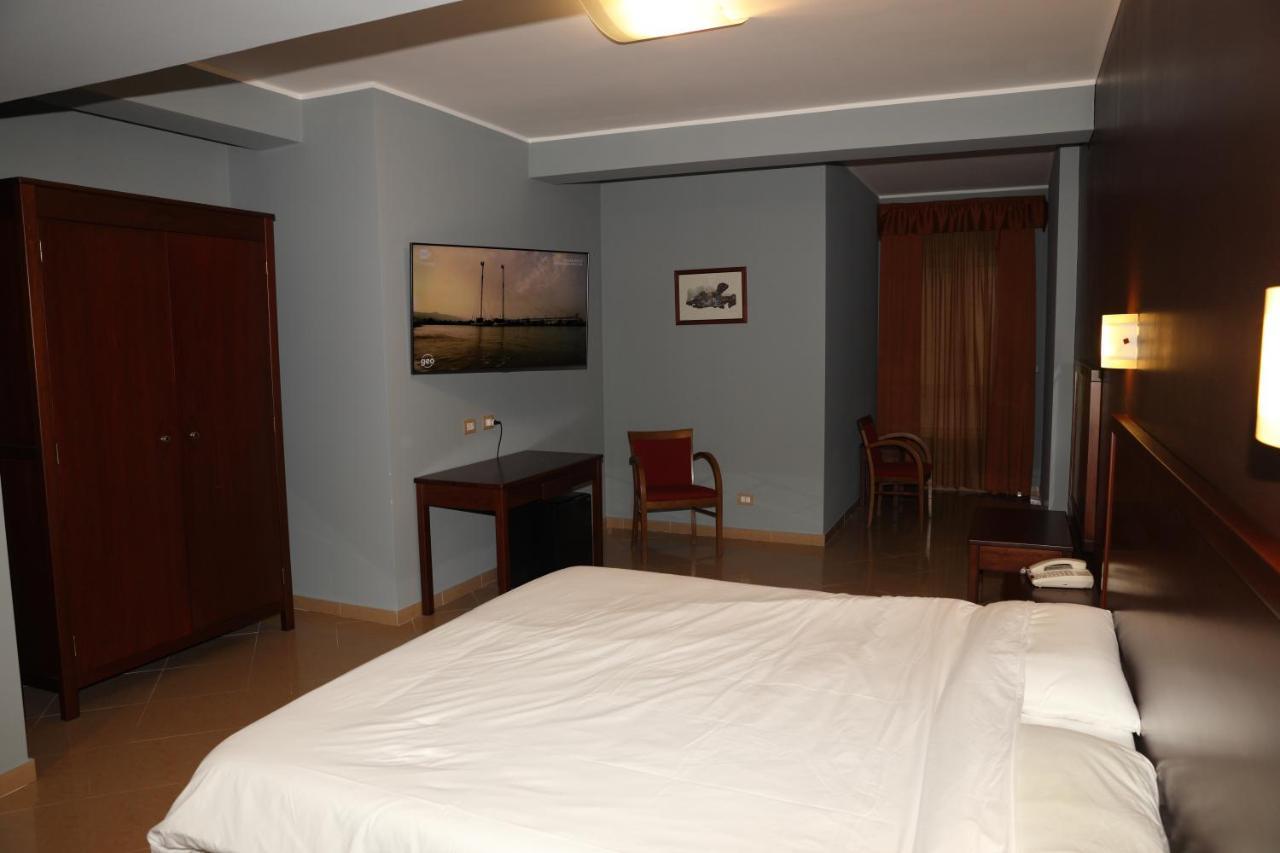 Hotel Citta Della Notte Augusta Zewnętrze zdjęcie